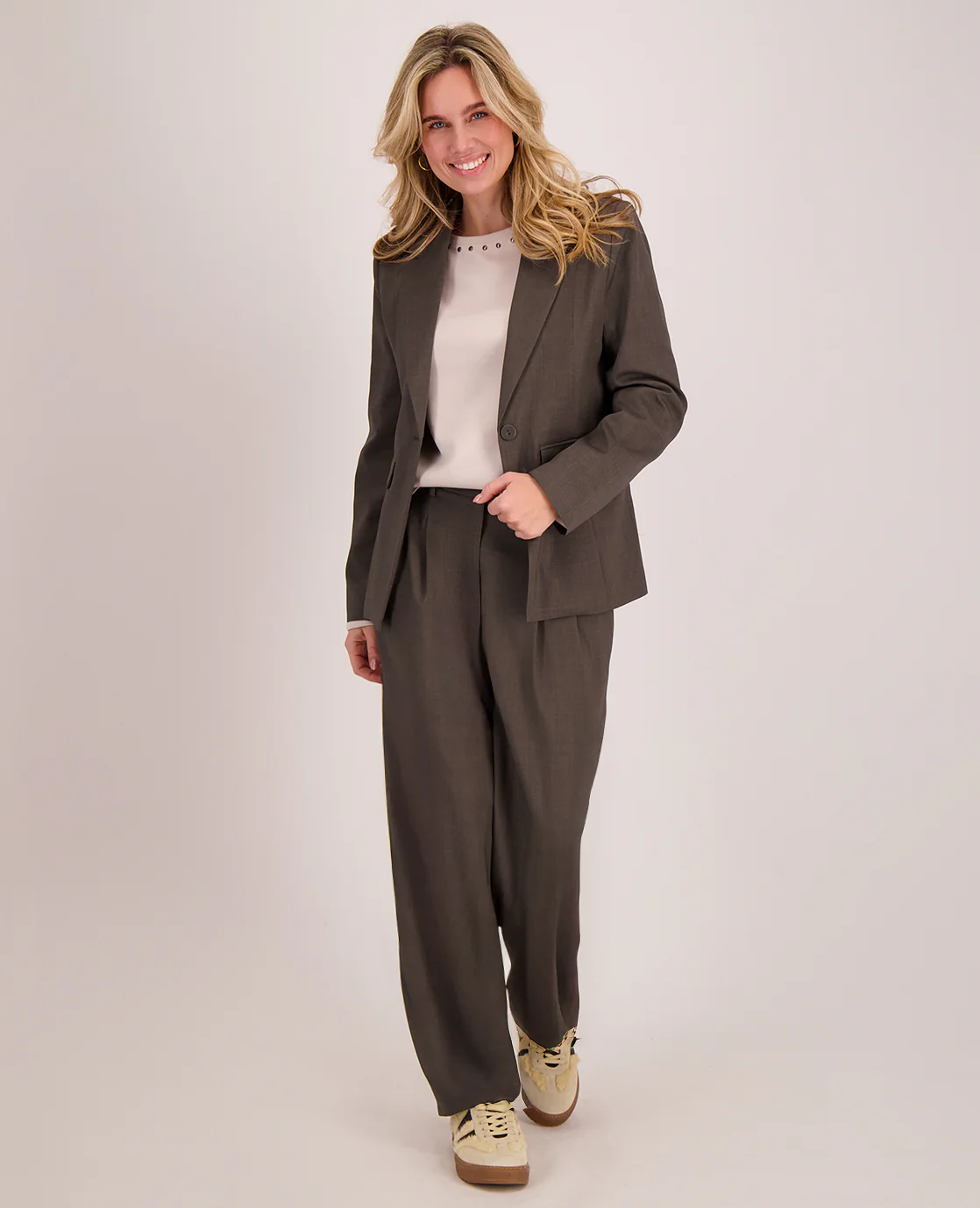 Blazer Lima | Ash Brown - Image 15
