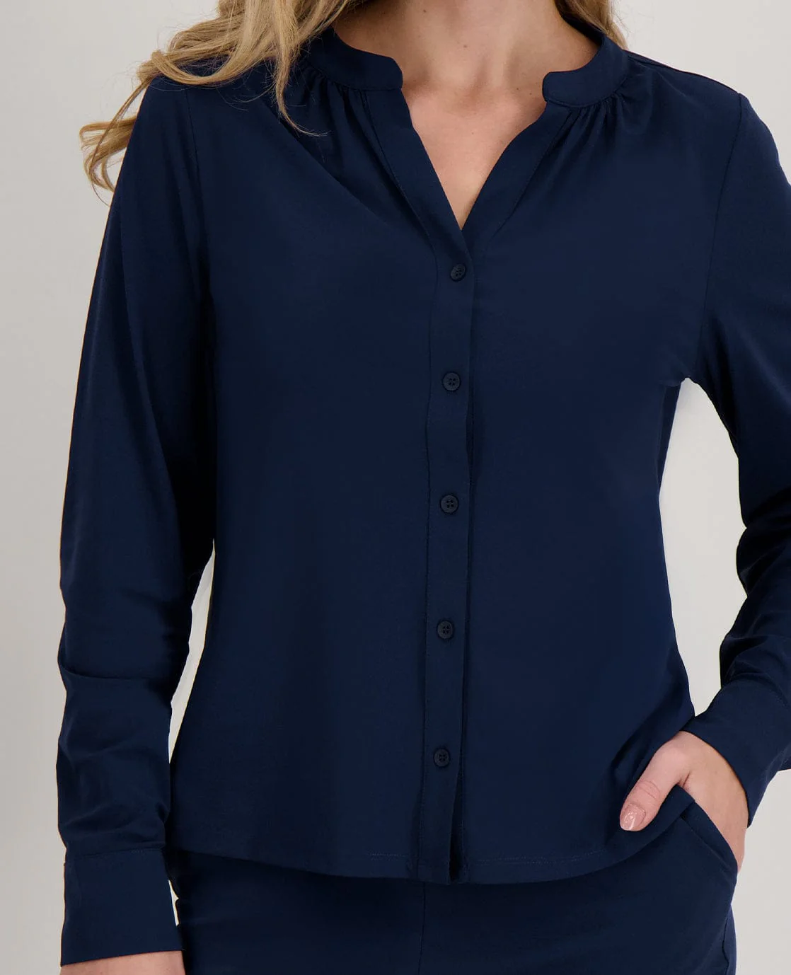 Blouse Evelien Travel + | Indigo Blue - Image 4