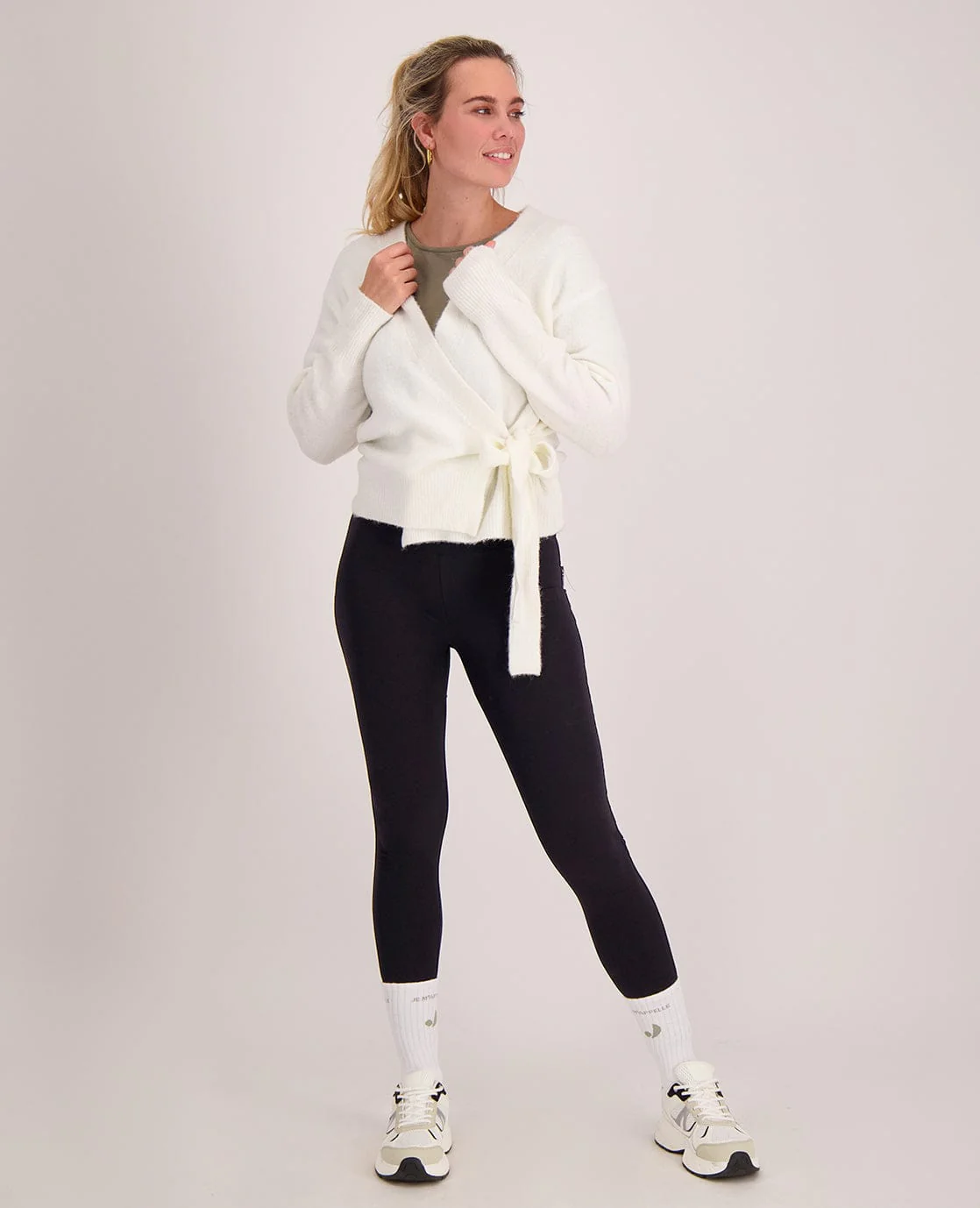 Cardigan Wrapped | Ecru - Image 4