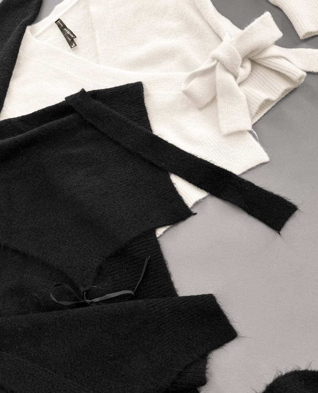 Cardigan Wrapped | Ecru - Image 5