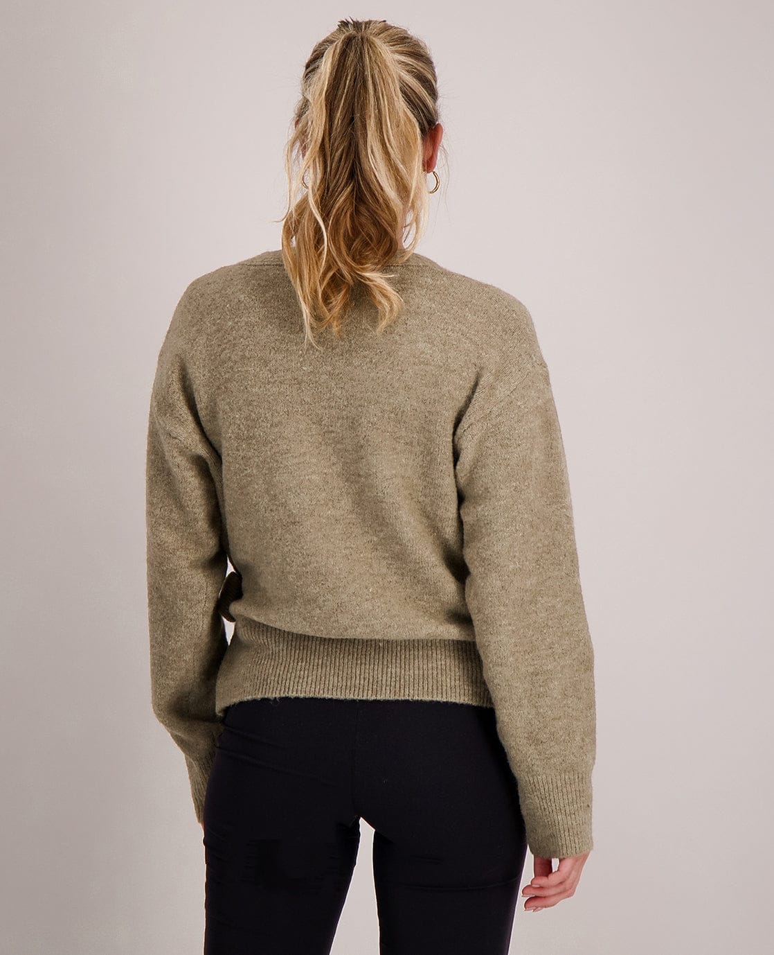 Cardigan Wrapped | Taupe - Image 3