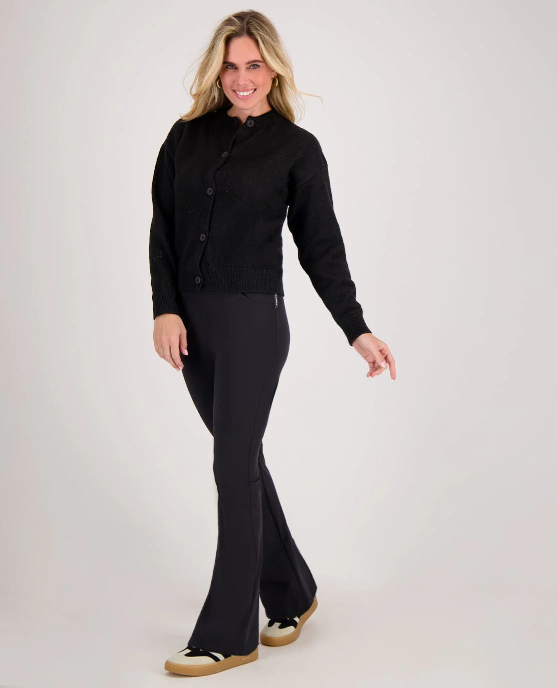 Pant Flare Amber Travel | Zwart - Image 6