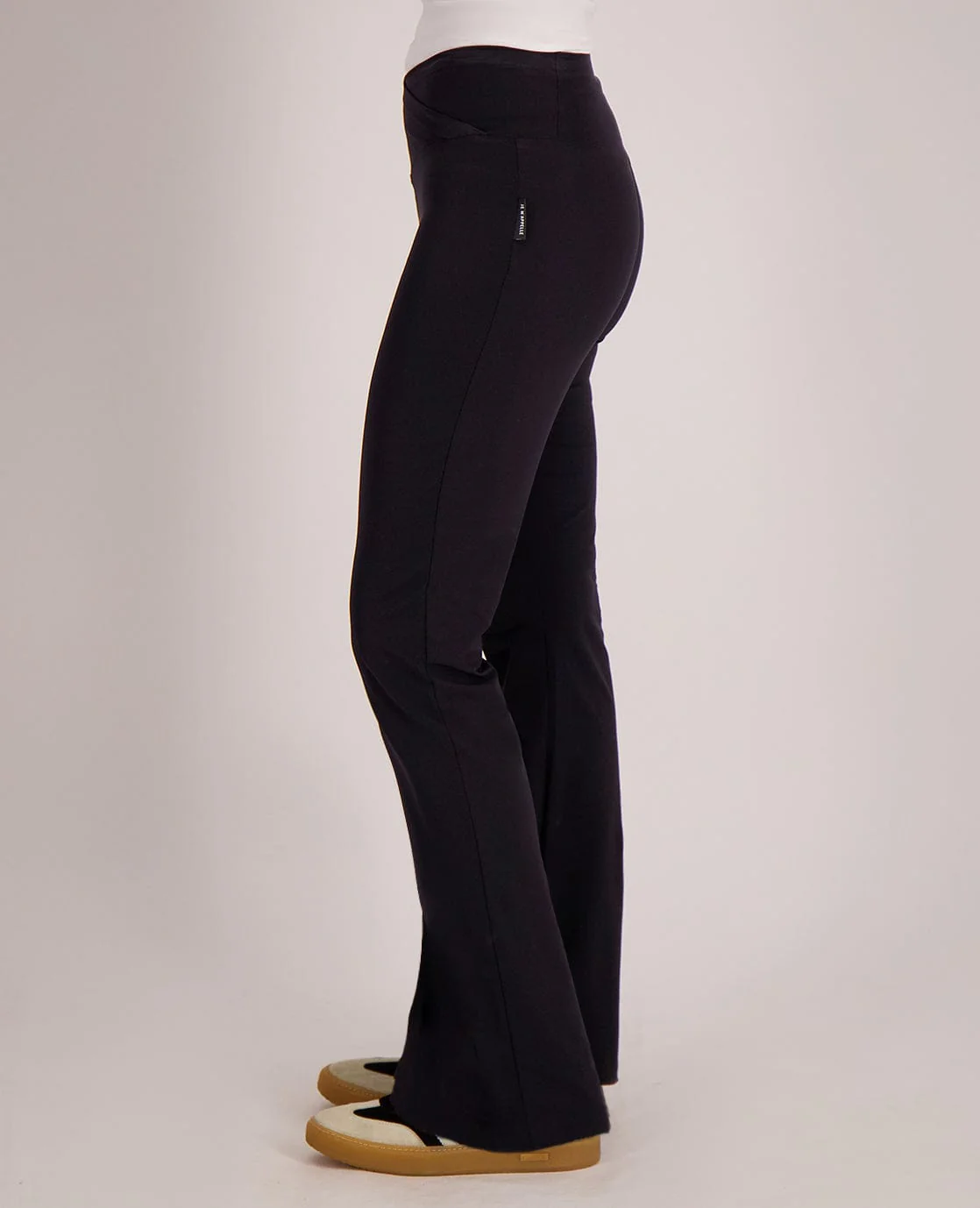 Pant Flare Travel | Zwart - Image 4