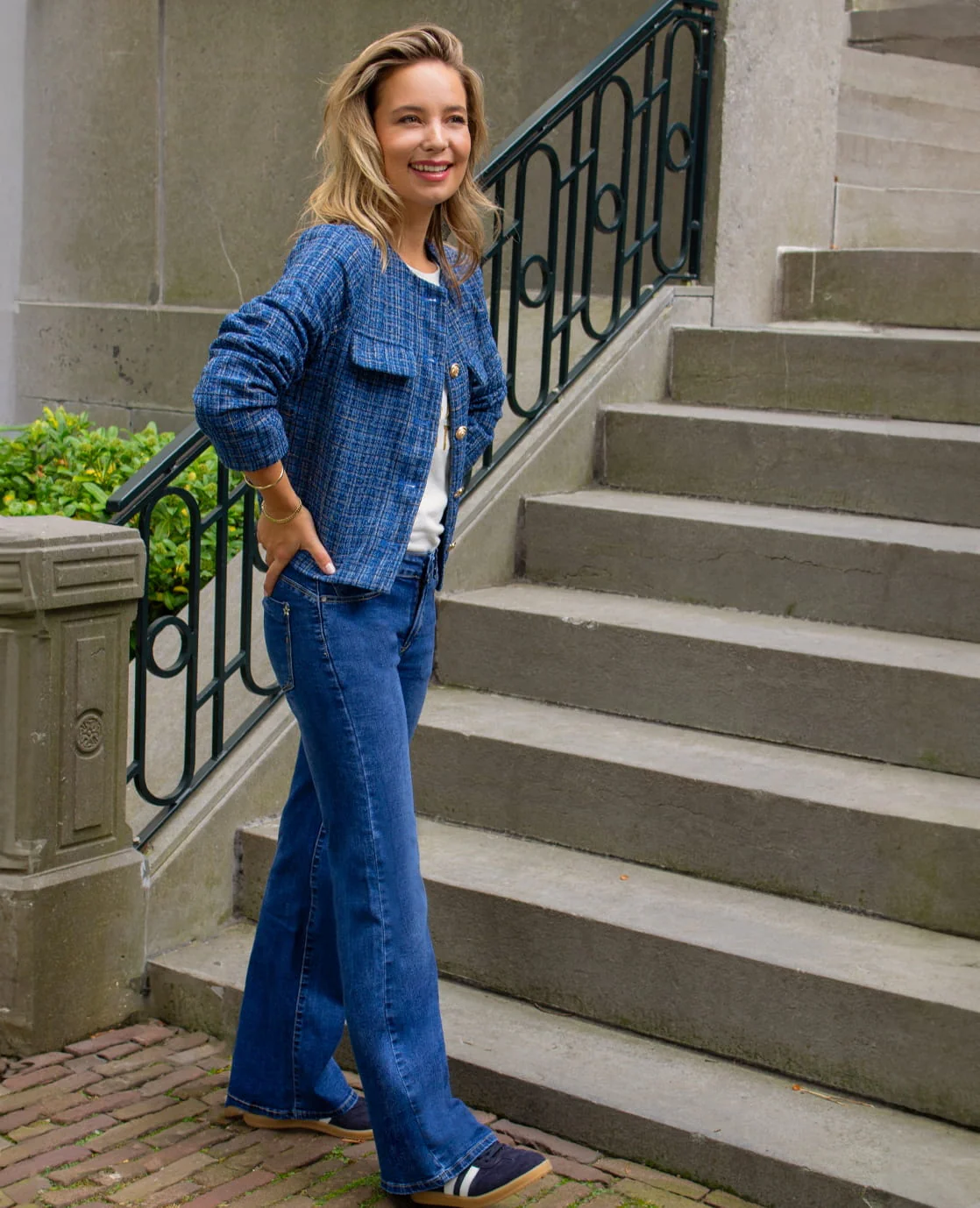 Pant Flare Superstretch Denim | Medium Blue - Image 2