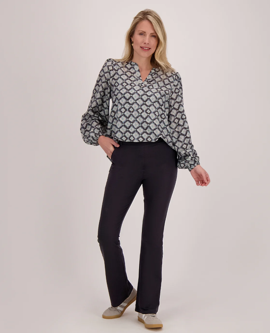 Pant Isa Travel ++ | Zwart - Image 10