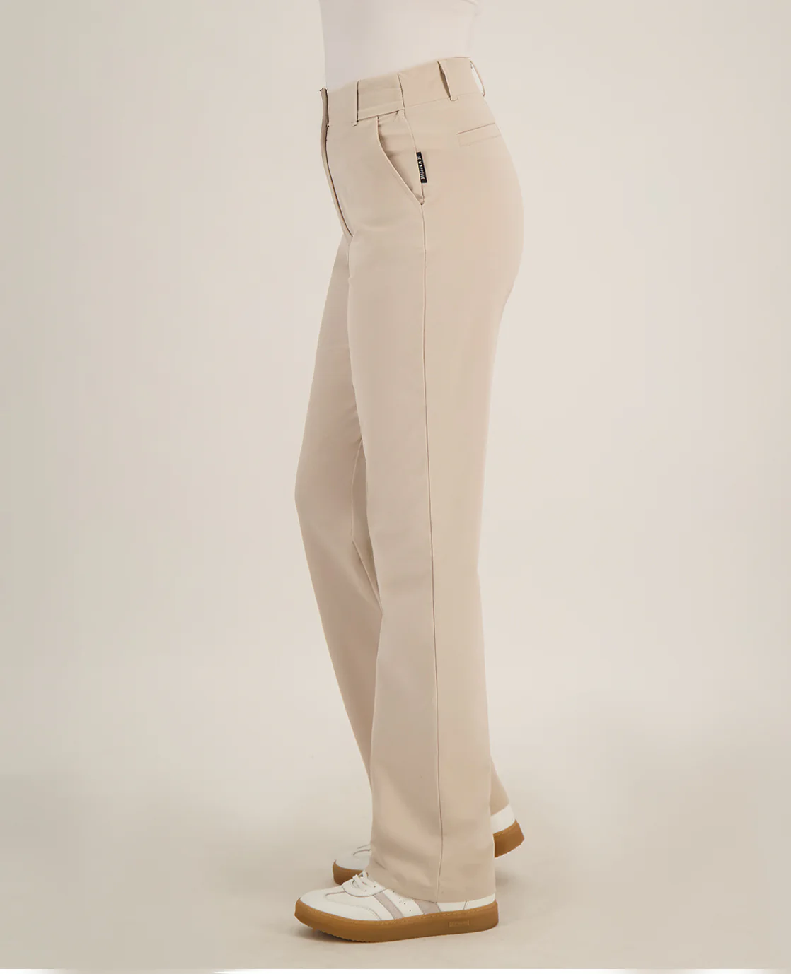Pant Jasmin Travel ++ | Warm Greige - Image 4