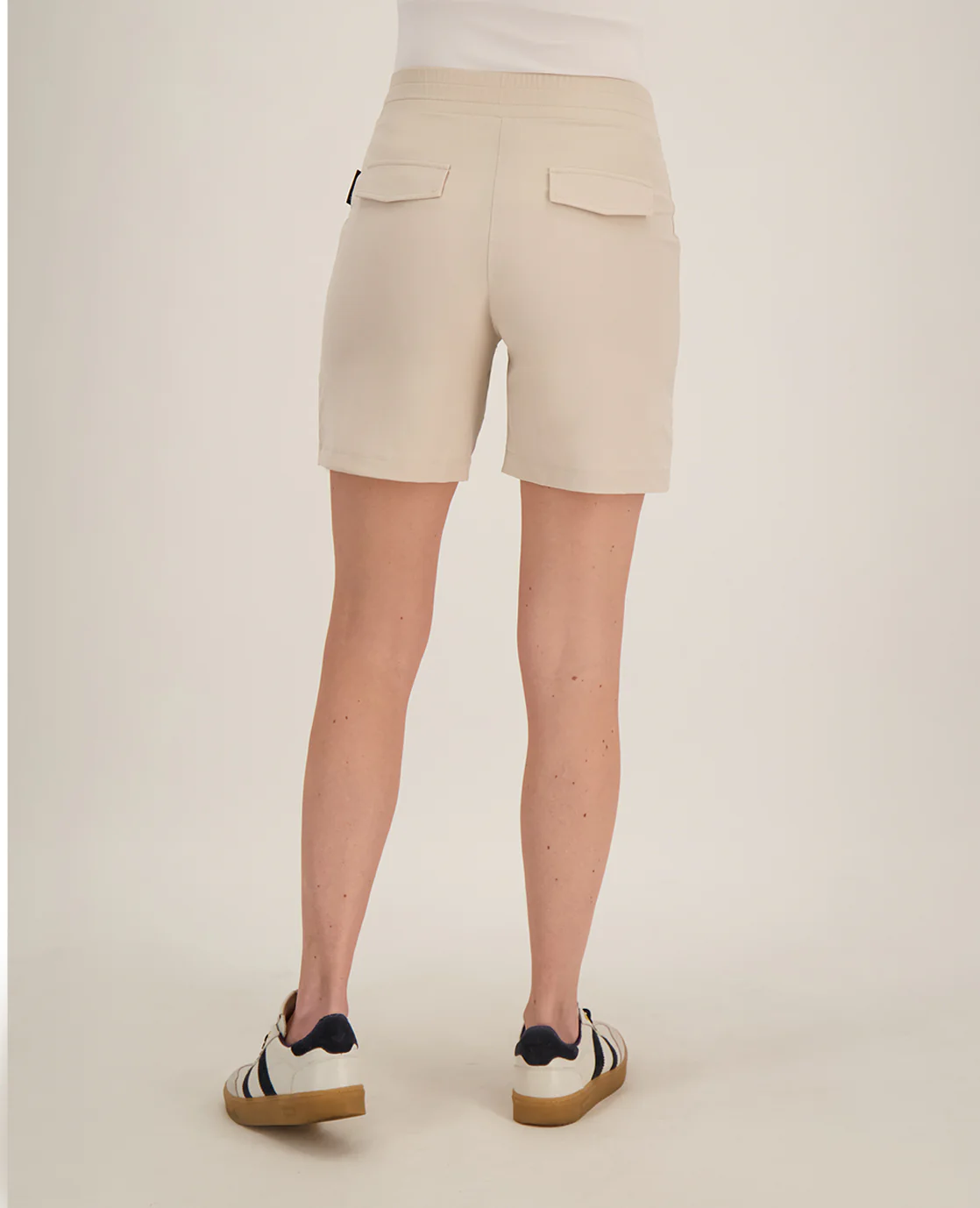 Short Chino Travel | Warm Greige - Image 4