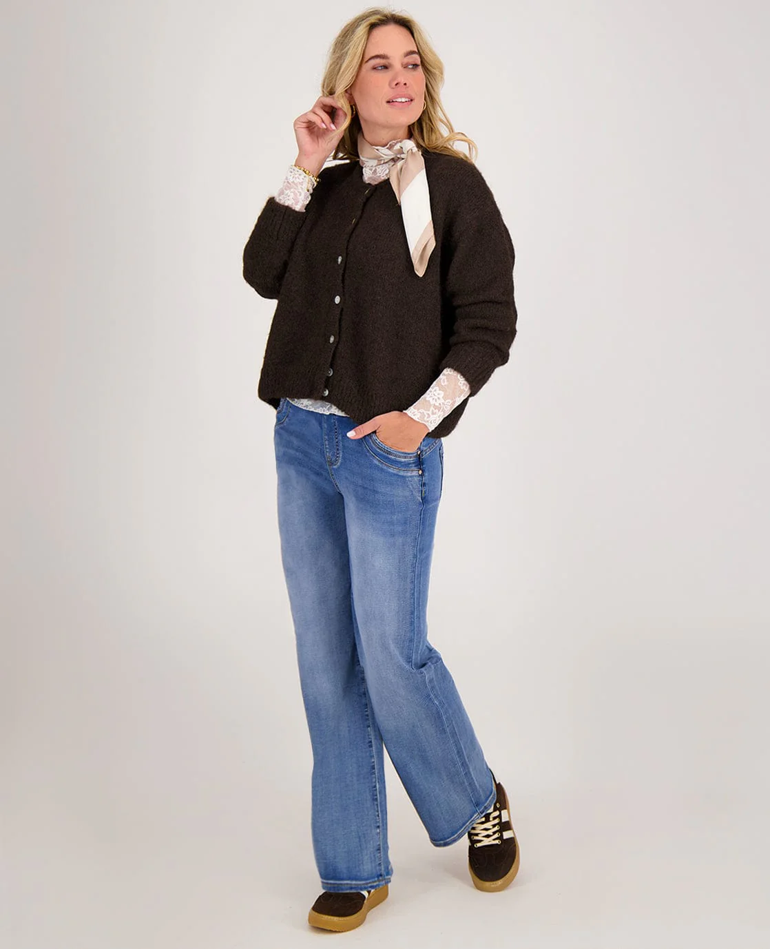 Sjaaltje | Khaki - Image 5